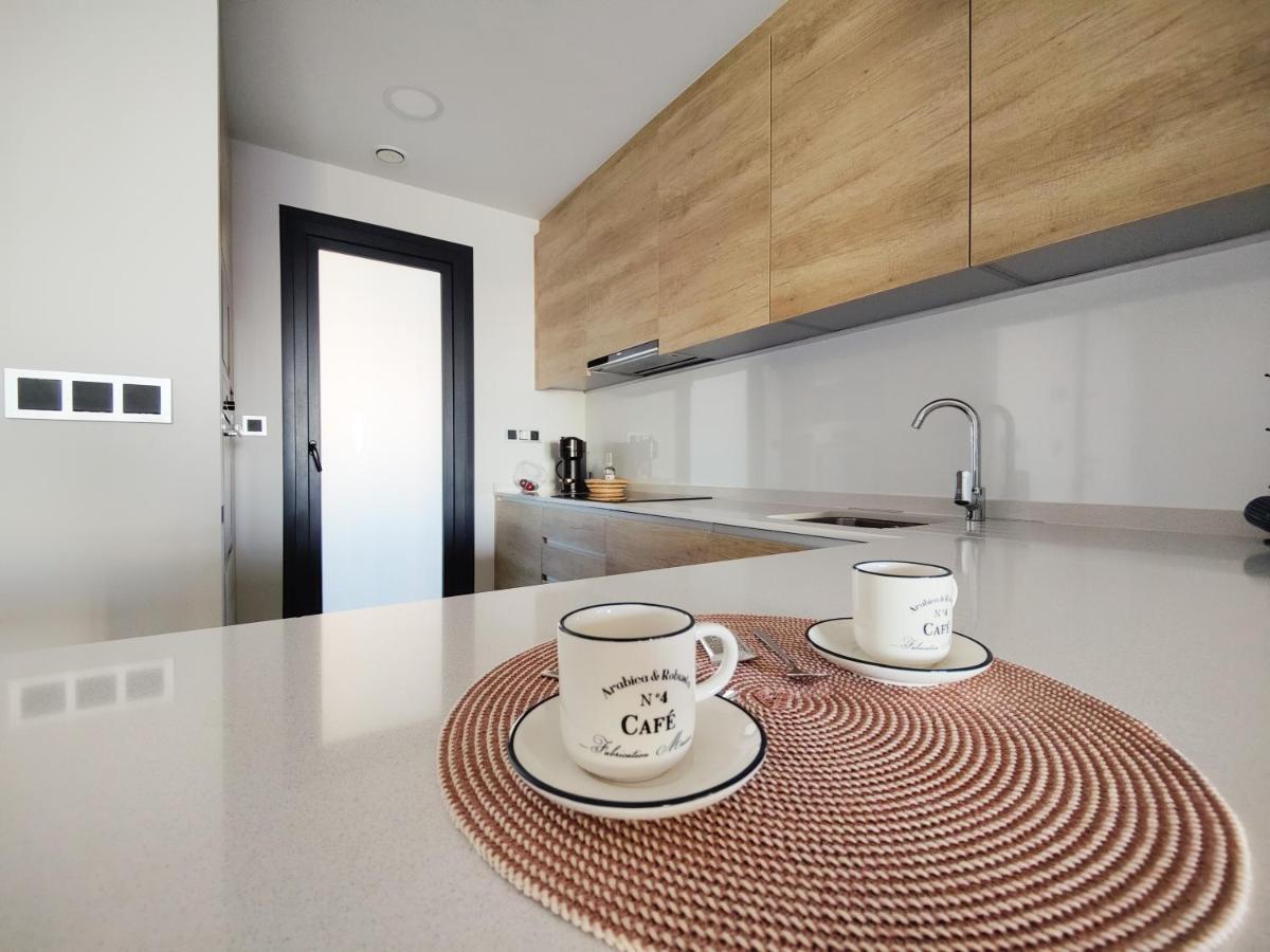 Sunset Waves Superb Apartments Benidorm Luaran gambar