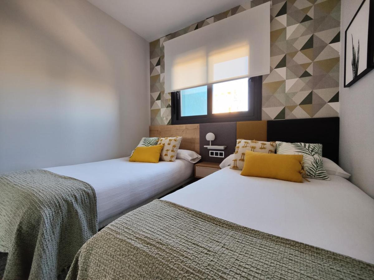 Sunset Waves Superb Apartments Benidorm Luaran gambar