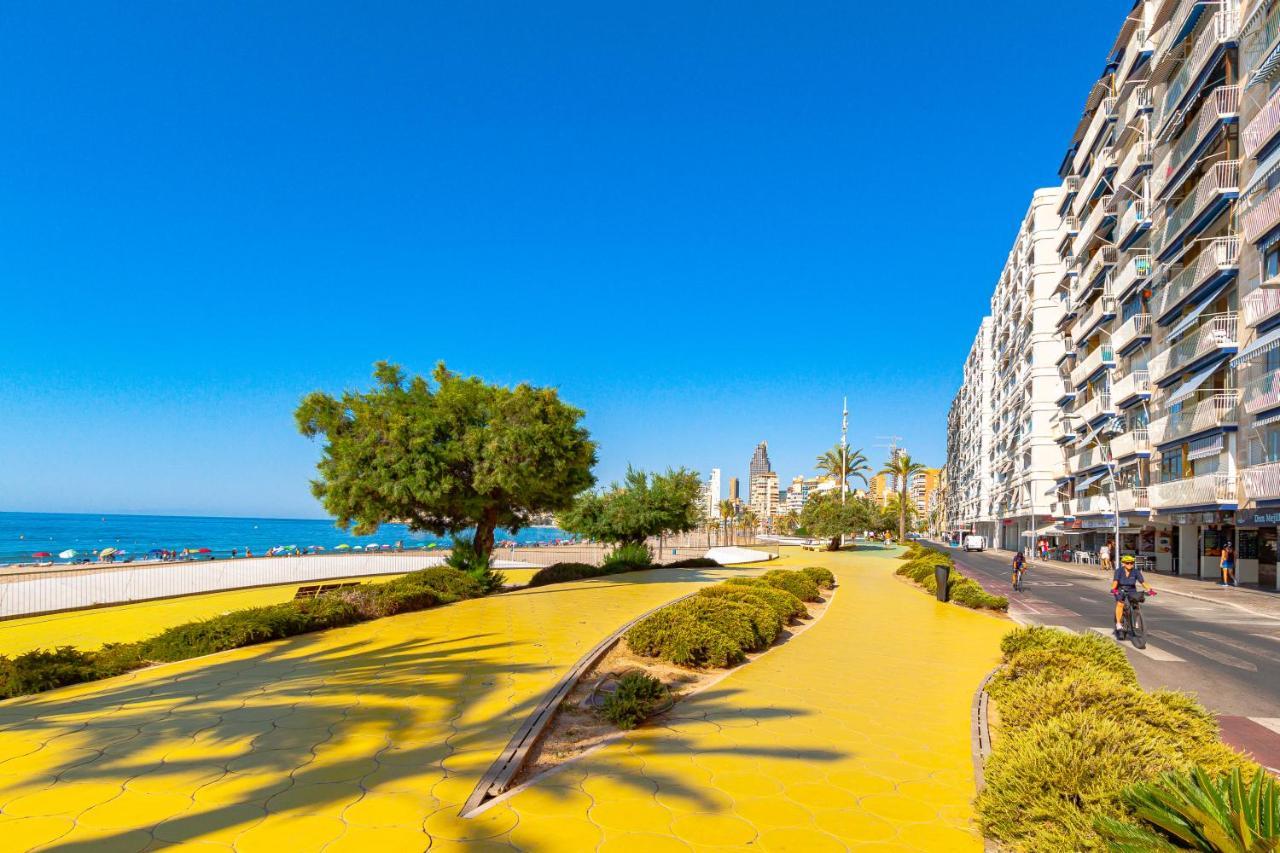 Sunset Waves Superb Apartments Benidorm Luaran gambar